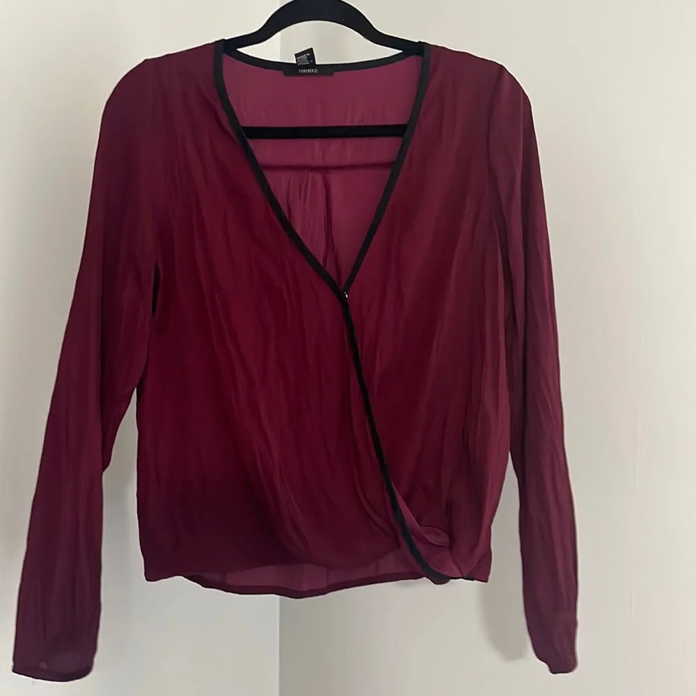 Size: S Forever21 - Picture 1 of 3